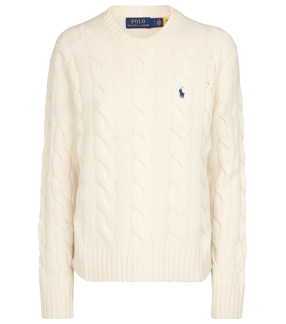 acrylic sweater itchy