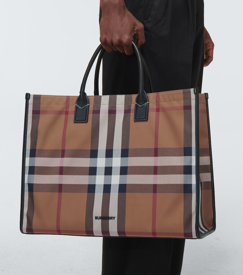 burberry shopper bag