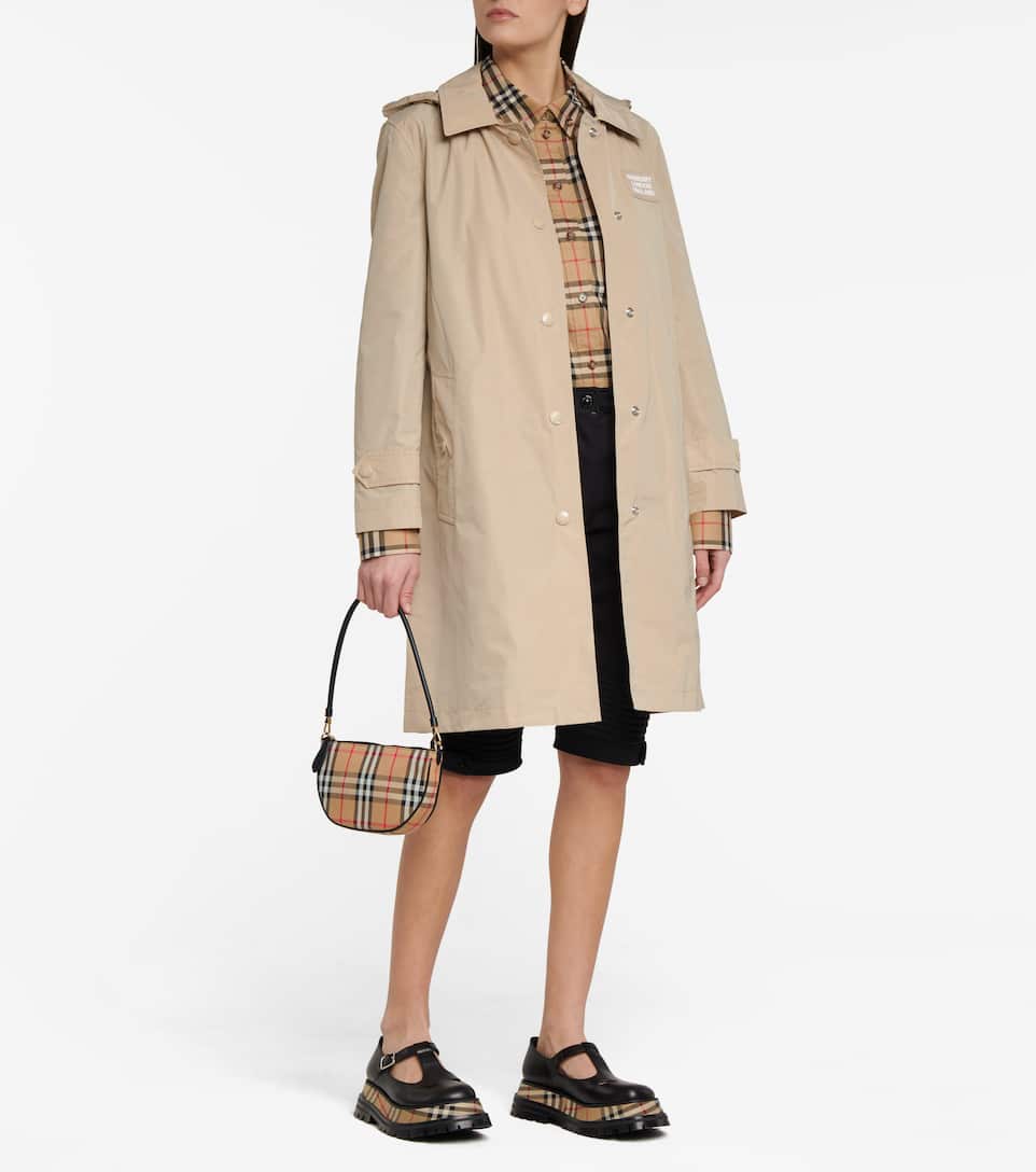 Burberry Olympia Pouch 2024 favors