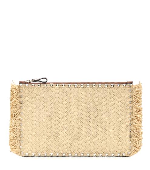 Valentino Garavani Rockstud straw clutch | Valentino
