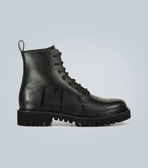 Valentino Garavani leather boots | Valentino