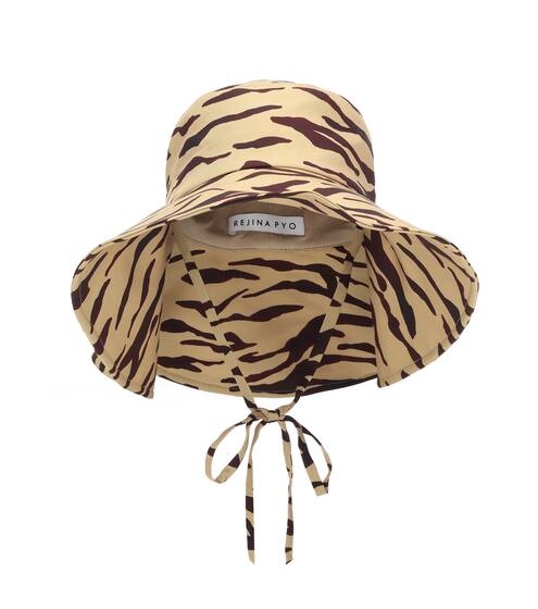 Exclusive to Mytheresa – Daisy tiger-print hat | Rejina Pyo
